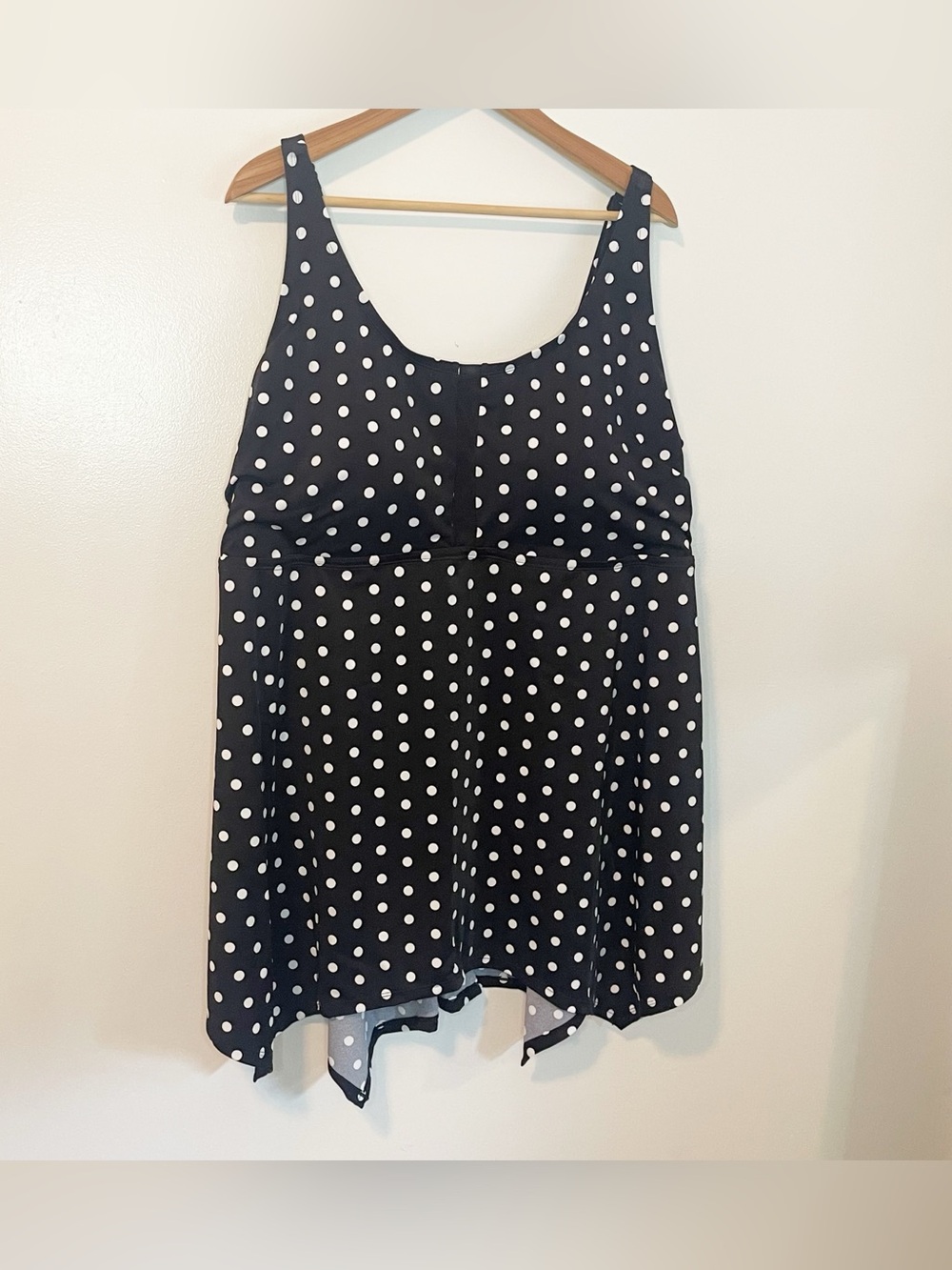 Black and White Polka Dot Swimsuit Size 26, NO BOTTOMS #77